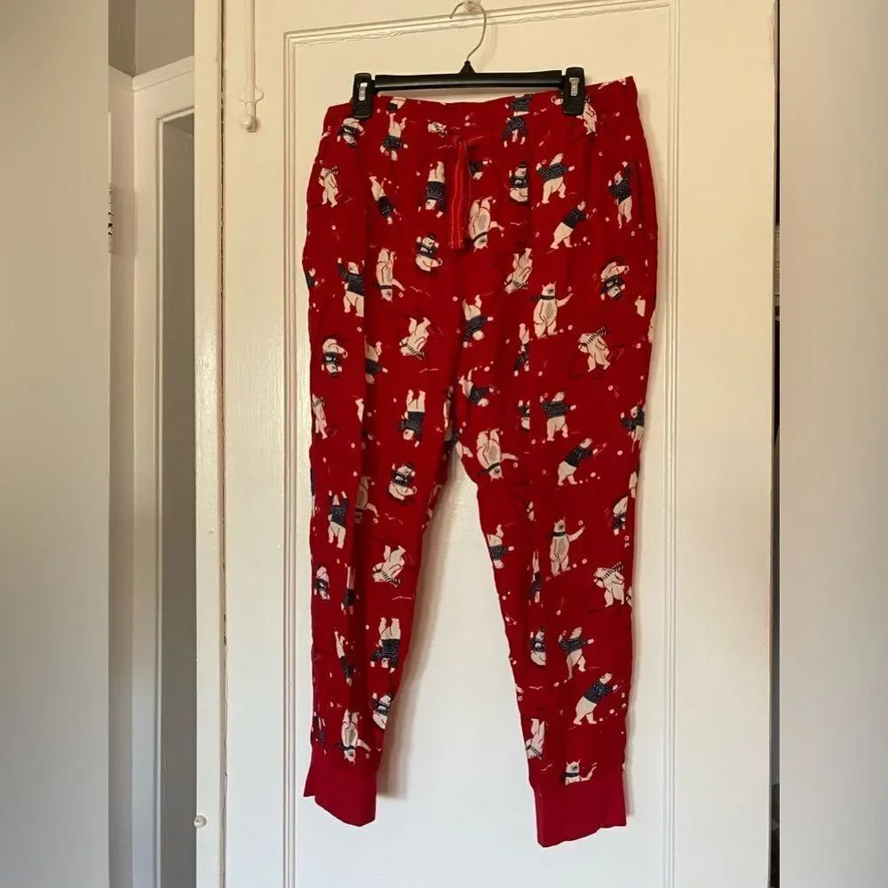 Old Navy Printed Flannel Jogger Pajama Pants Red with Polar Bears Size Large